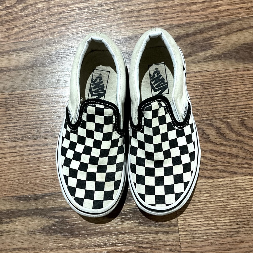 Kids checkered Vans sneakers, size 13 in awesome condition!